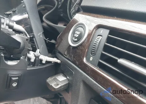 2009 BMW 328I xDrive из США, поврежденный, VIN WBAUU33569A540469